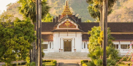Giorno 15: Visita della città di Luang Prabang (B)