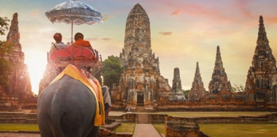 Giorno 3: Bangkok - Ayutthaya in crociera con Grand Pearl (B, L) Tour condiviso con guida parlante inglese